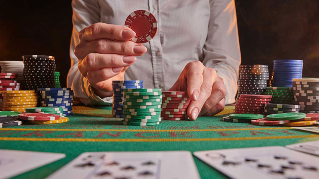 700个德州扑克学员里,能盈利的都具有这3个特点